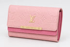 LV LOGO Flap Wallet