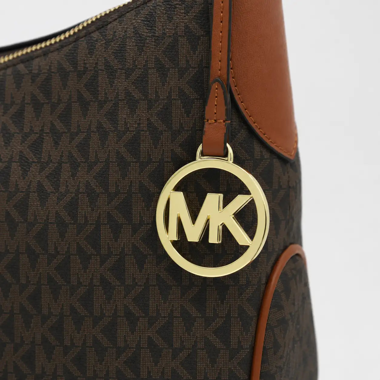 Michael Kors Hobo Signature Bag